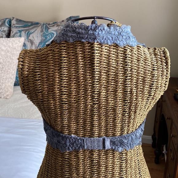 Free People Gray Lace Halter Bralette Size-Small - Picture 6 of 10